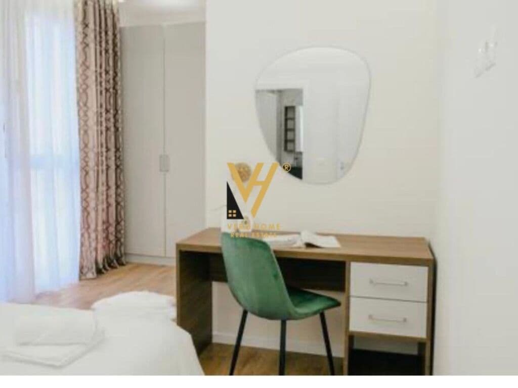 Jepet Apartament 2+1+2+ballkon me qera te Rruga e Kosovareve 100 m2 4