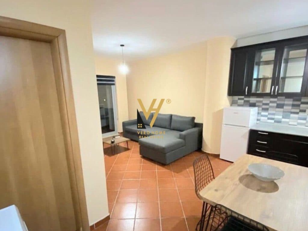 JEPET APARTAMENT 1+1 ME QERA TE RRUGA IRFAN TOMINI 57.000 LEKE