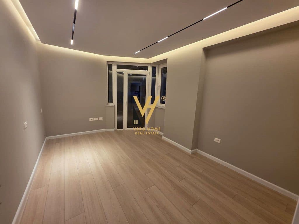 SHITET APARTAMENT 2+1+2 ME VERANDE TE ISH EKSPOZITA 305.000 EURO 4