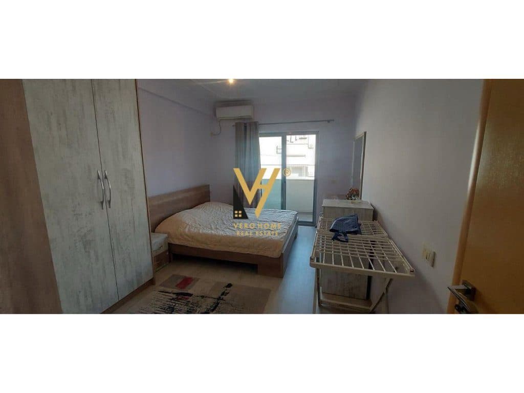 JEPET APARTAMENT 2+1+BLK ME QERA NE ASTIR 500 EURO 2
