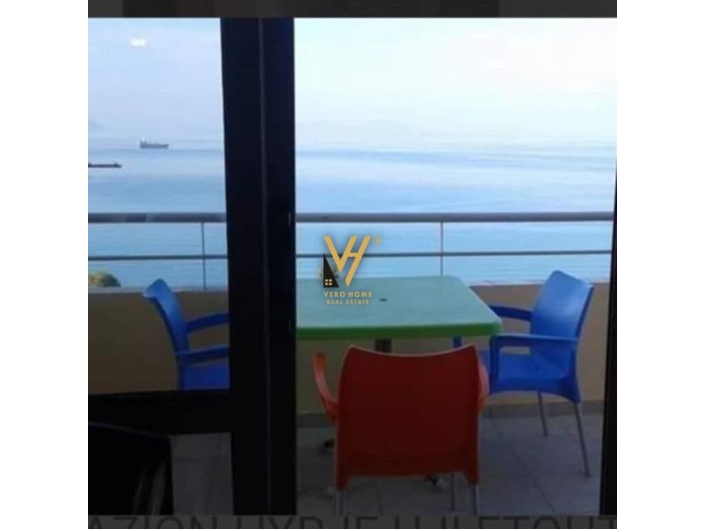 Shitet apartament 2+1 ne Vlore 100 m2