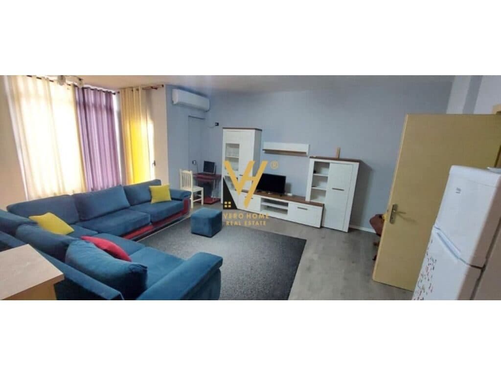 Jepet Apartament 2+1+2+ballkon me qera te Rruga Hamdi Sina , Liqeni i Thate 140 m2
