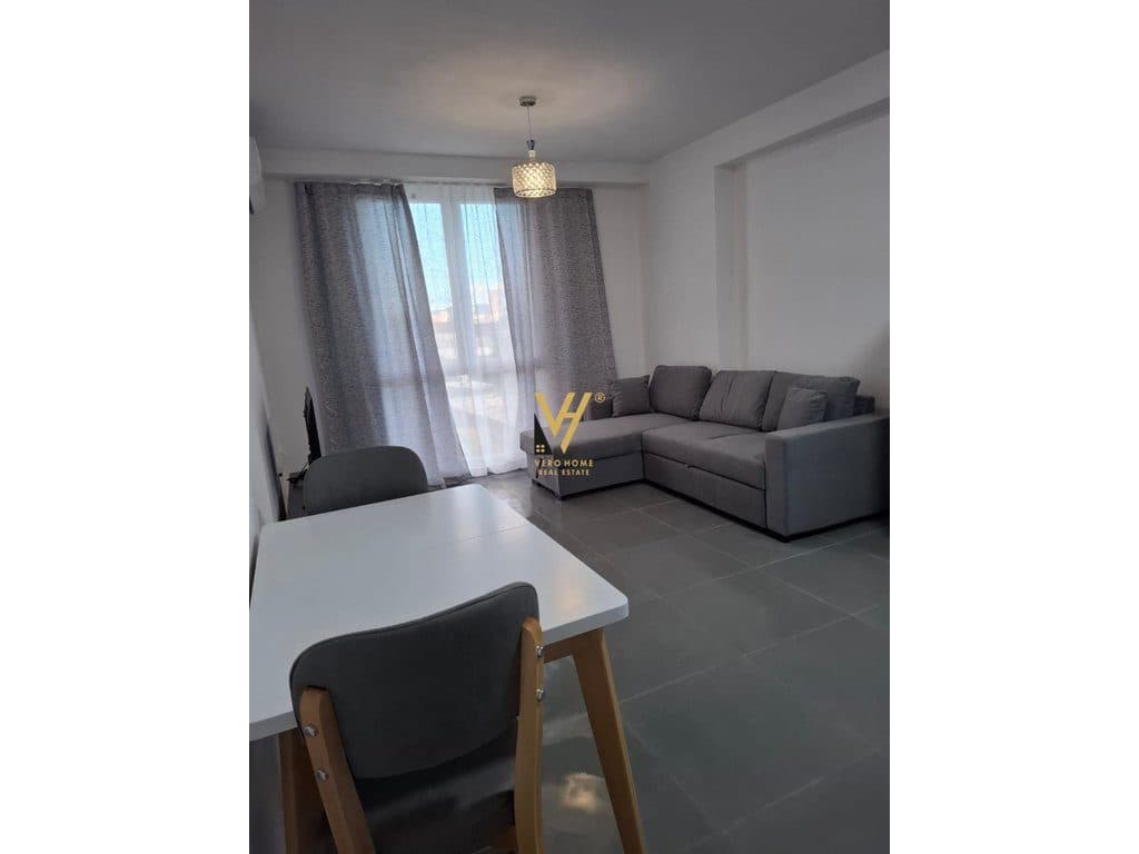 JEPET APARTAMENT 3+1 ME QIRA TE 5 MAJI 65.000 LEKE