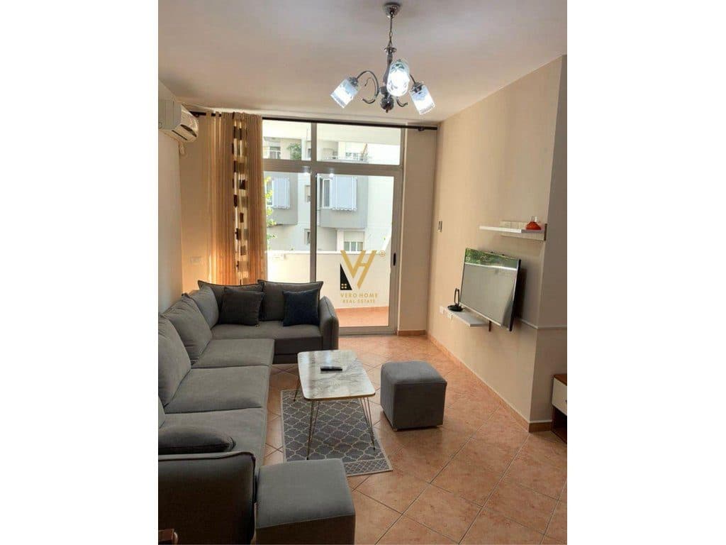 JEPET APARTAMENT 2+1+BLK ME QIRA TE KOMUNA E PARISIT 70.000 LEKE