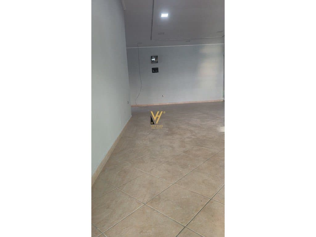JEPET DYQAN 65 M2 ME QIRA TE ZOGU I ZI 170.000 LEKE