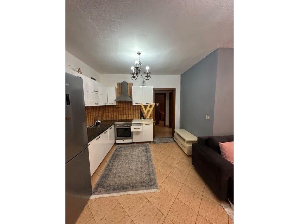 JEPET APARTAMENT 2+1+2 ME QERA TE KOMUNA E PARISIT 800 EURO 2