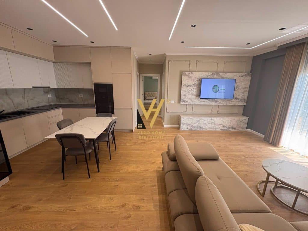 JEPET APARTAMENT 2+1+2+2BLK ME QIRA REZ.LAKELAND,FARKE 900 EURO 2