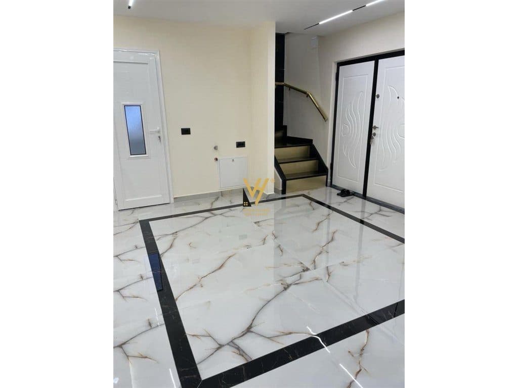 JEPET AMBIENT 80M2 ME QERA TE RRUGA E ELBASANIT 1.000 EURO 3