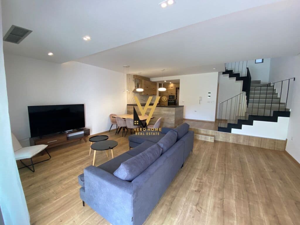 Jepet vile Dy Kateshe me qera te Olive Gorve Residence , Teg 250 m2