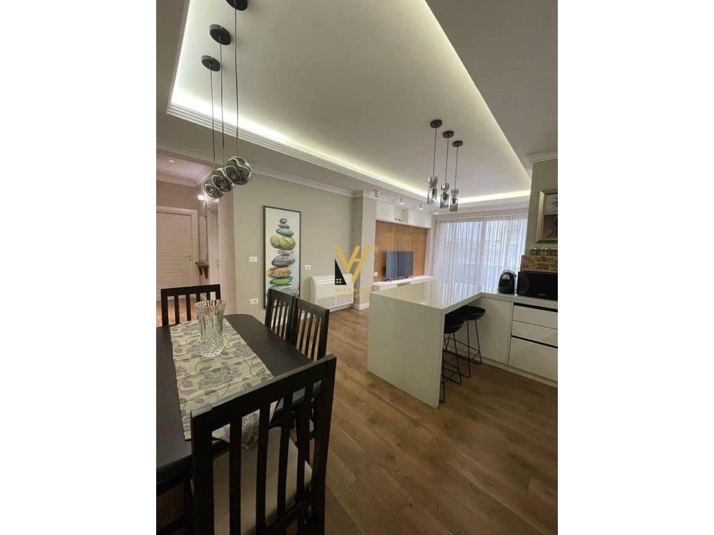 JEPET APARTAMENT 2+1 ME QIRA TE RRUGA BARDHYL 65.000 LEKE 2