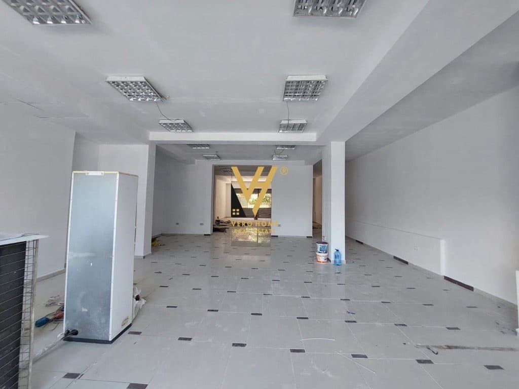 JEPET AMBIENT BIZNESI 150 M2 ME QERA NE SELITE 150.000 LEKE