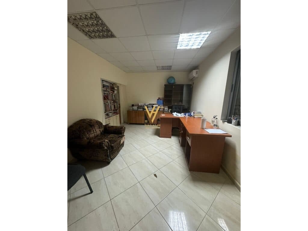 Jepet Zyre me qera mbrapa Ministris e Drejtesis 27 m2
