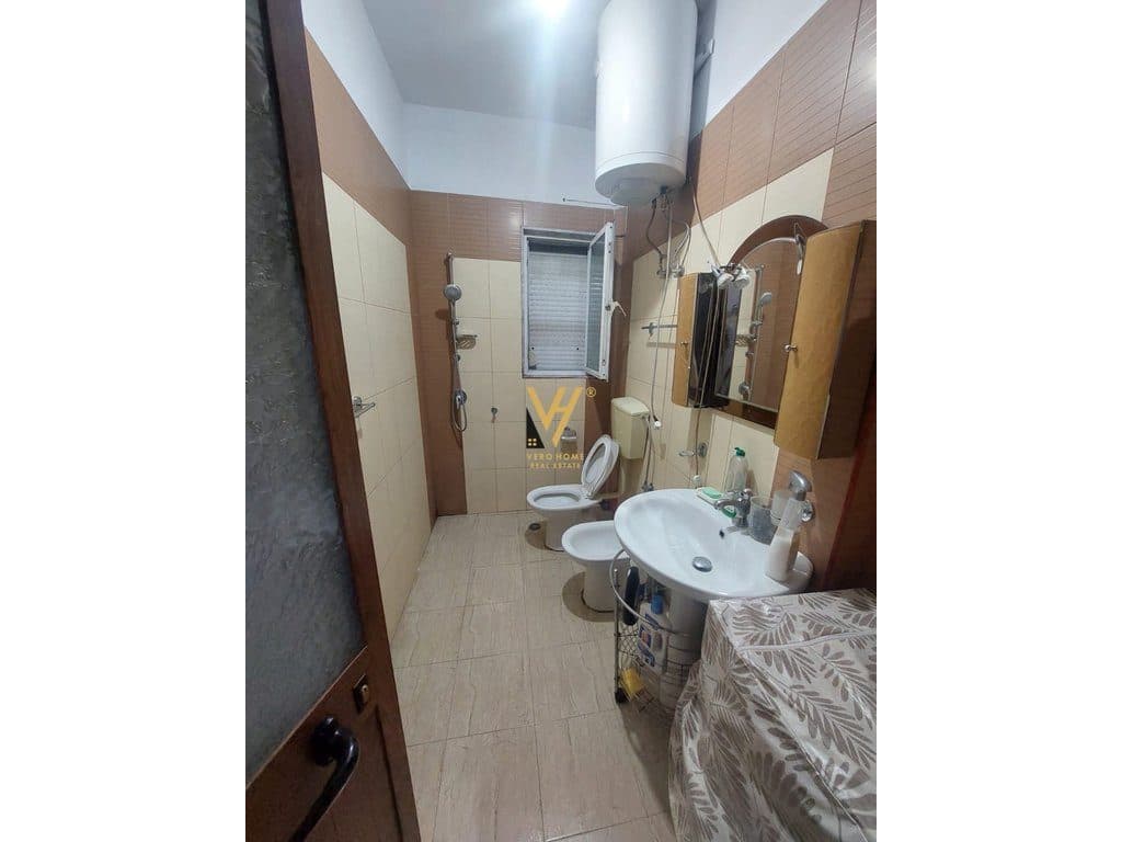 JEPET APARTAMENT 1+1+BLK ME QERA TE SHESHI WILLSON 550 EURO 4