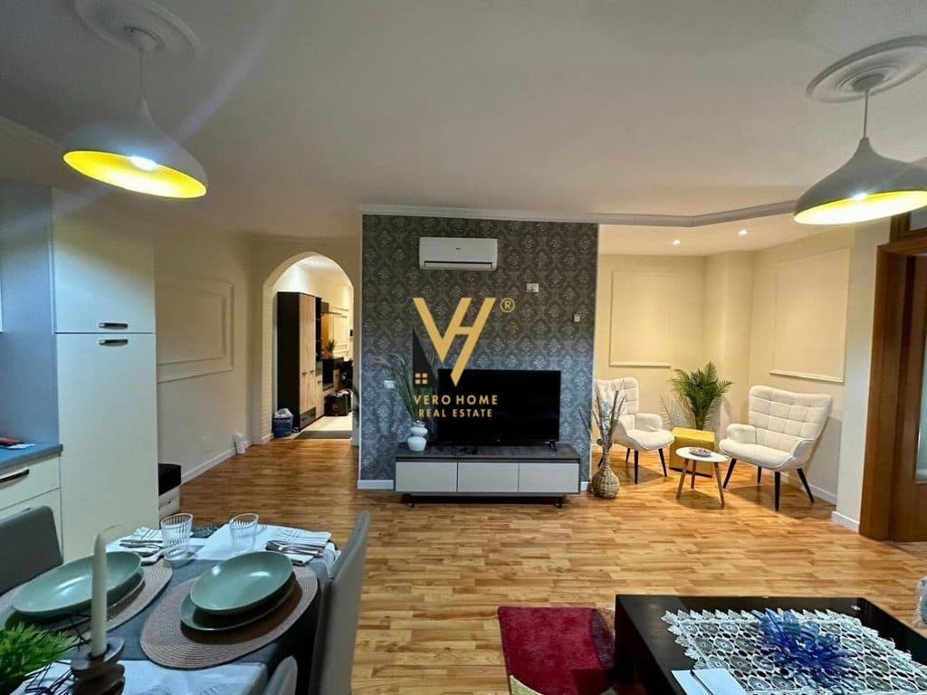 JEPET APARTAMENT 1+1+BLK ME QERA TE MINE PEZA 670 EURO 2