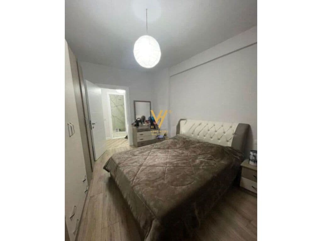 Jepet Apartament 2+1+ballkon me qera te Unaza e Re 143 m2 4