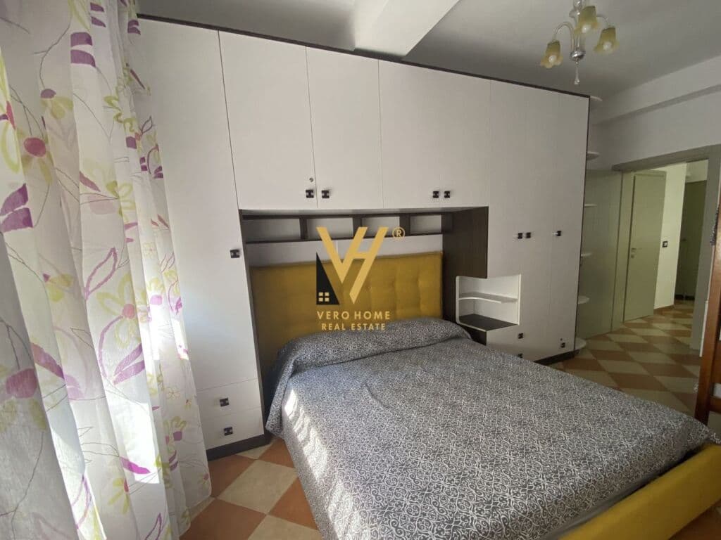 Shitet Apartament 1+1+ballkon te Hotel Adriatiku , Durres 45 m2 3