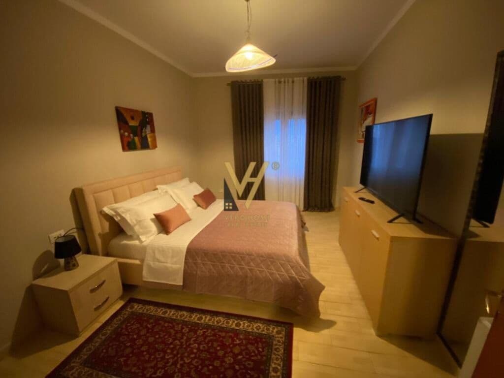 Jepet Apartament 2+1+ballkon me qera te Rruga e Barrikadave 88 m2