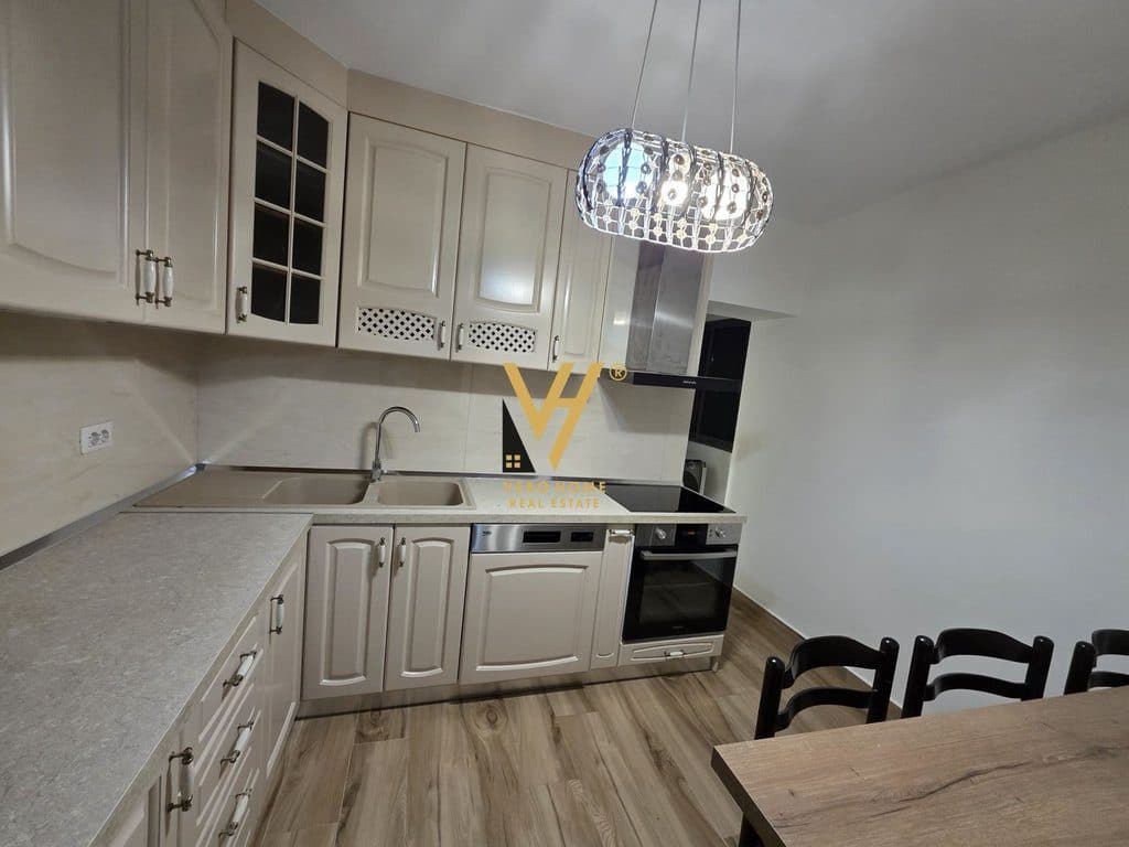JEPET APARTAMENT 4+1+2+BLK ME QIRA TE MINE PEZA 1.500 EURO 2