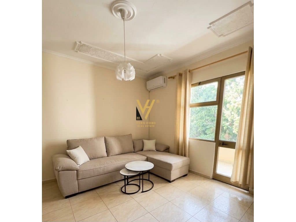 JEPET APARTAMENT 1+1+BLK ME QERA TE RRUGA E DURRESIT 55.000 LEKE