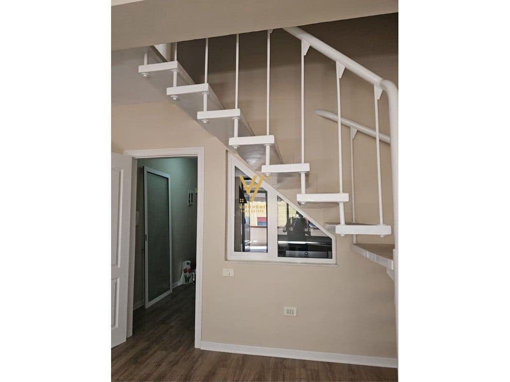 JEPET APARTAMENT DUPLEX 2+1+2 BLK ME QIRA NE QENDER 1.000 EURO 4