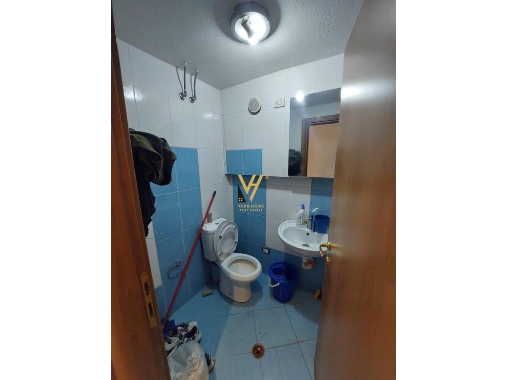 JEPET DYQAN 74 M2 ME QERA TE TREGU ELEKTRIK 1.000 EURO 3