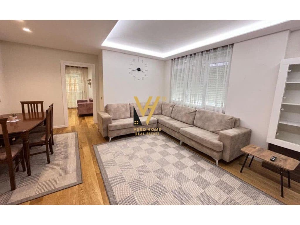 JEPET APARTAMENT 3+1+BLK ME QIRA TE SHKOLLA E KUQE 850 EURO