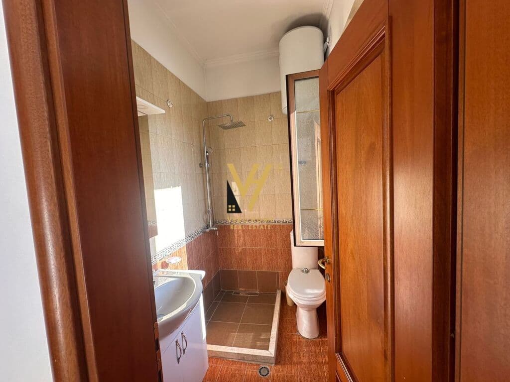 Jepet Ambient Biznesi me qera ne Don Bosko 255 m2 2