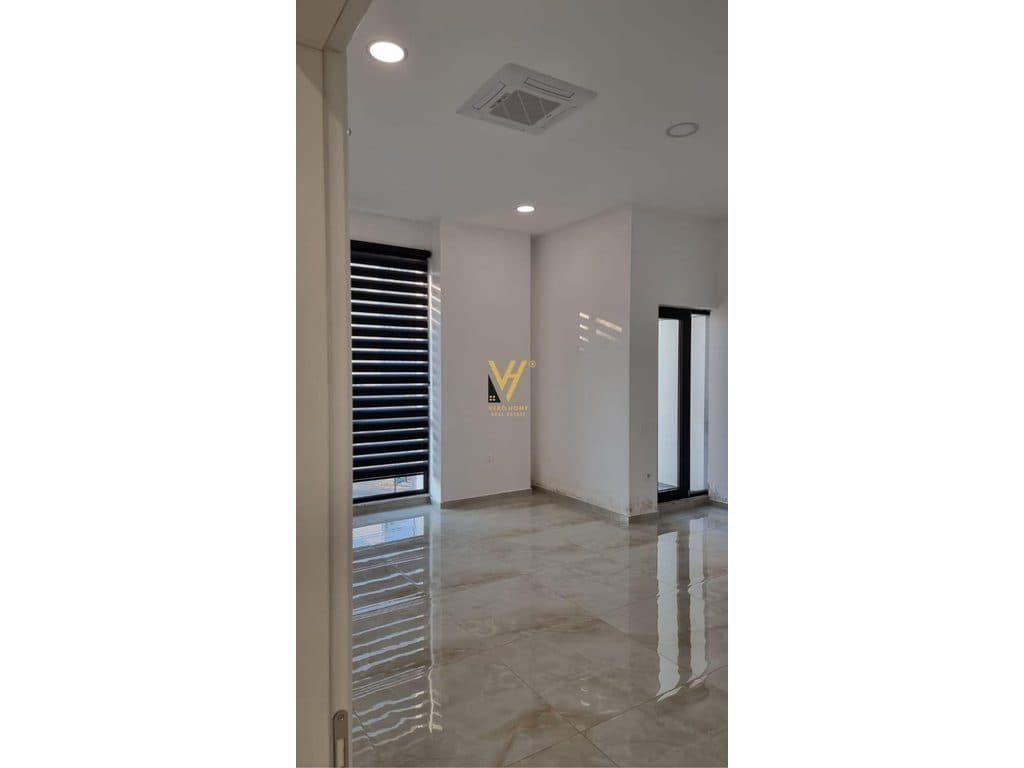 JEPET AMBIENT KOMERCIAL 230 M2 FARMACIA 10 – 3.500 EURO 3