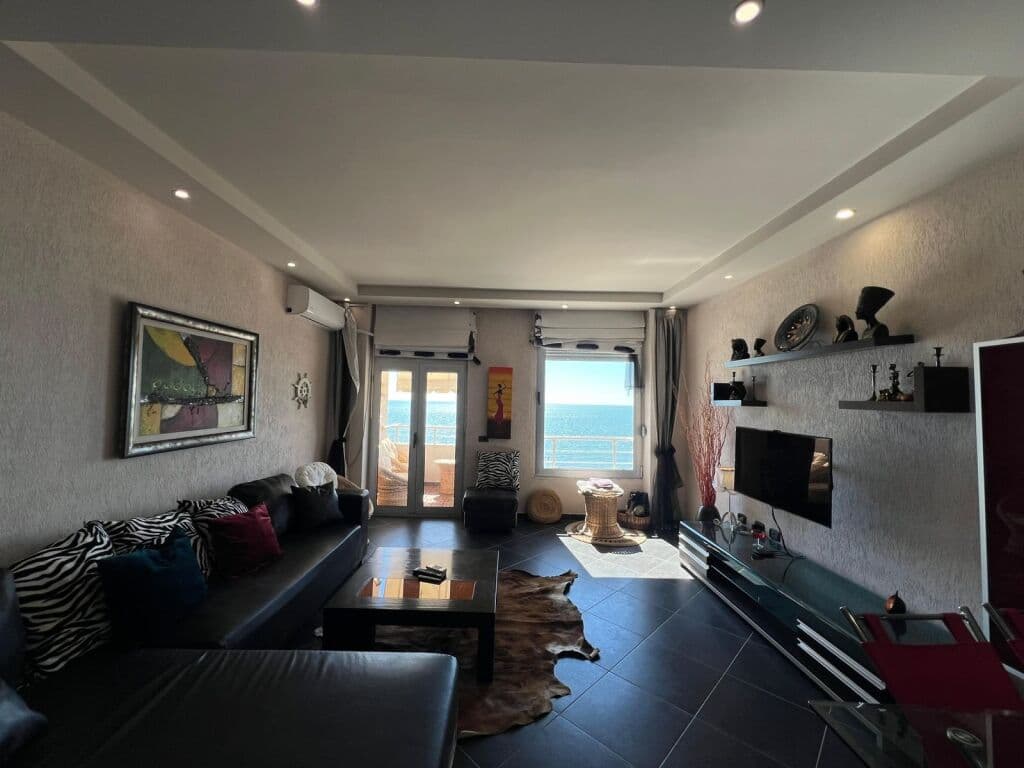 Shitet Apartament 1+1+ballkon ne Durres 66 m2 4