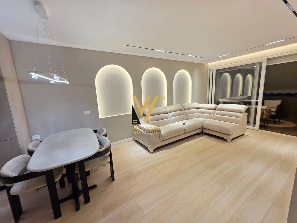 SHITET APARTAMENT 2+1+2 ME VERANDE TE ISH EKSPOZITA 305.000 EURO 2