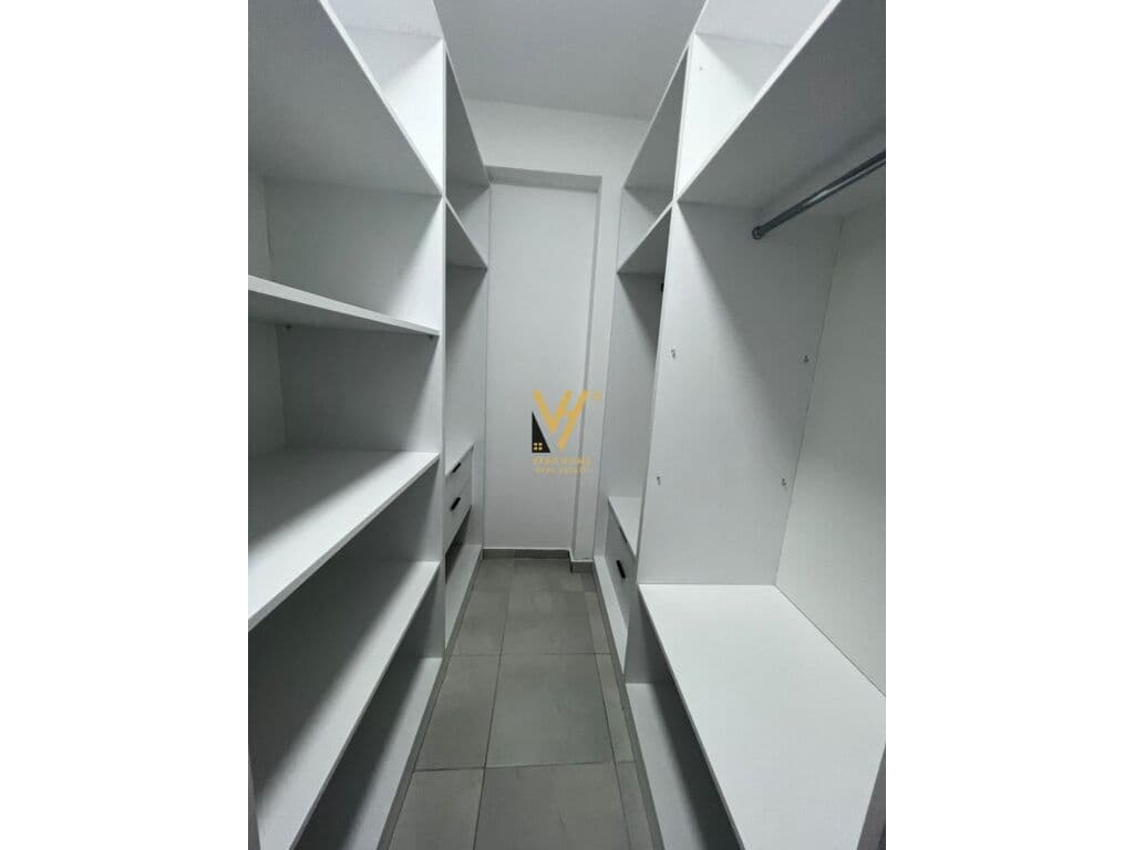Jepet Apartament 2+1+2+post parkimi me qera te Kodra e Diellit 110 m2 3
