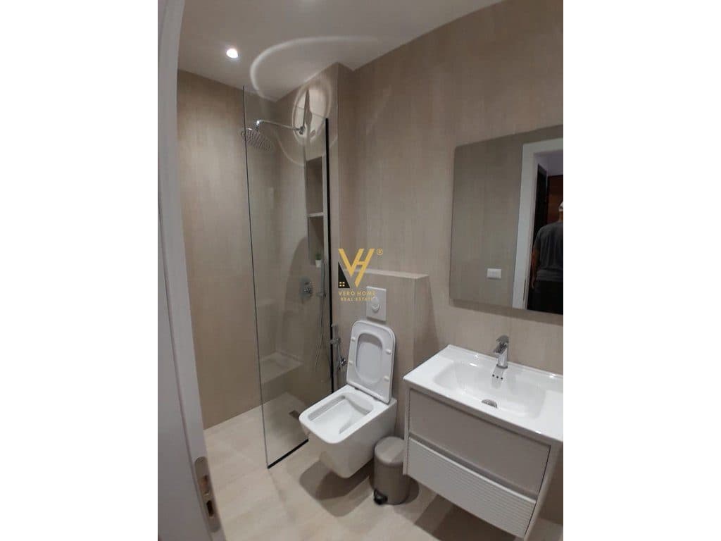 JEPET APARTAMENT 1+1+BLK ME QIRA TE 21 DHJETORI 65.000 LEKE 3