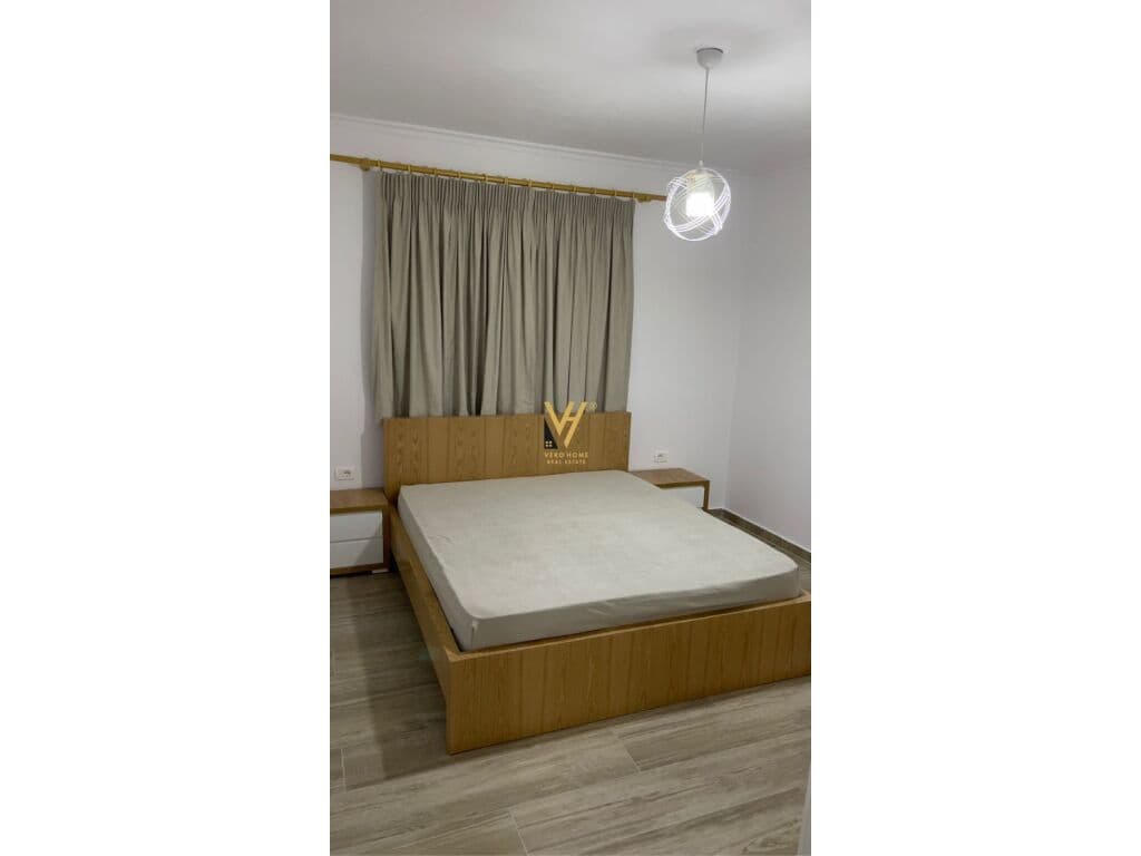 Jepet Apartament 1+1+ballkon me qera te Globi , Rruga e Kavajes 50 m2 3