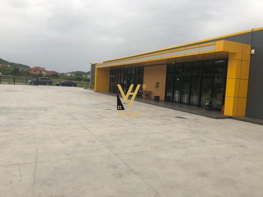 JEPET KAPANON 4.500 M2 ME QIRA NE PRUSH 6.000 EURO 1