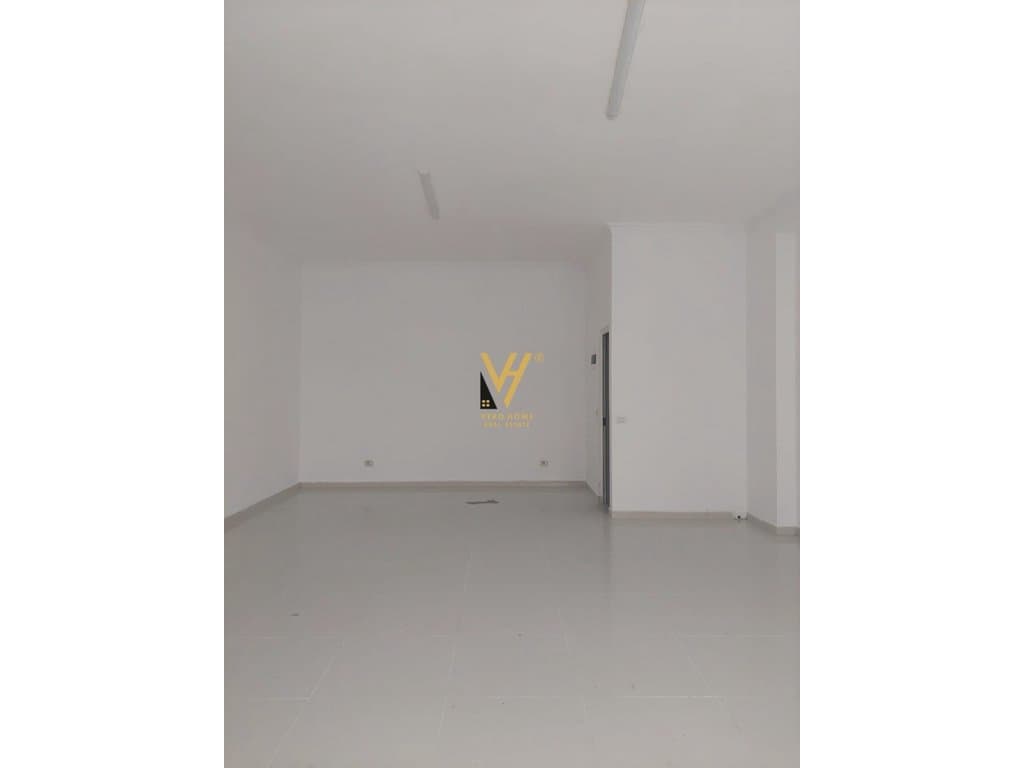 JEPET DYQAN 60 M2 ME QERA TE KODRA E DIELLIT 40.000 LEKE 3