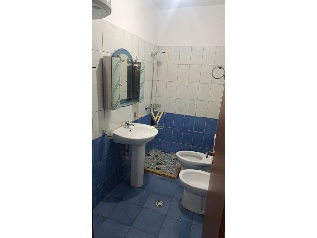 Shitet Apartament 2+1+ballkon ne Yzberisht 90 m2 3