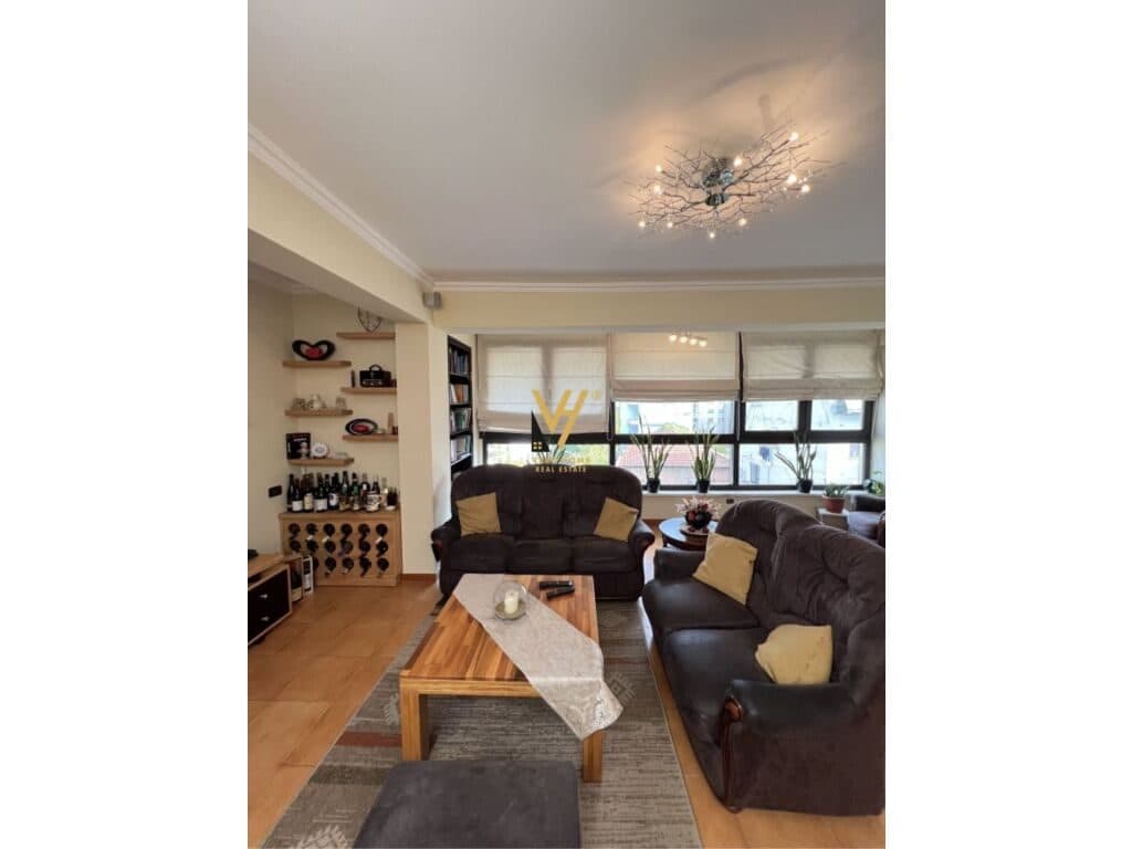 Shitet Apartament 3+1+2+ballkon te Rruga Mine Peza 120 m2