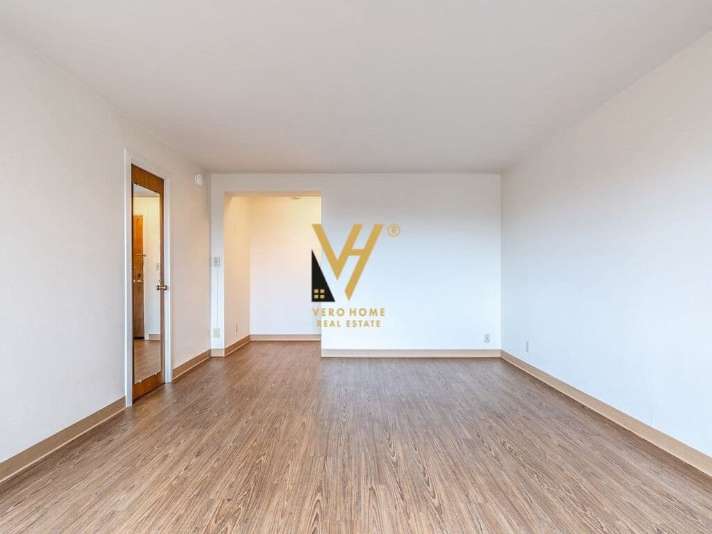 Shitet Apartament 1+1+ballkon te Rruga e Kavajes 55 m2