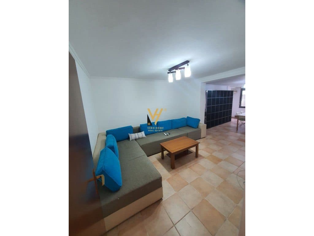 SHITET APARTAMENT 2+1+BLK TEK LSI, BLLOK 260.000 EURO