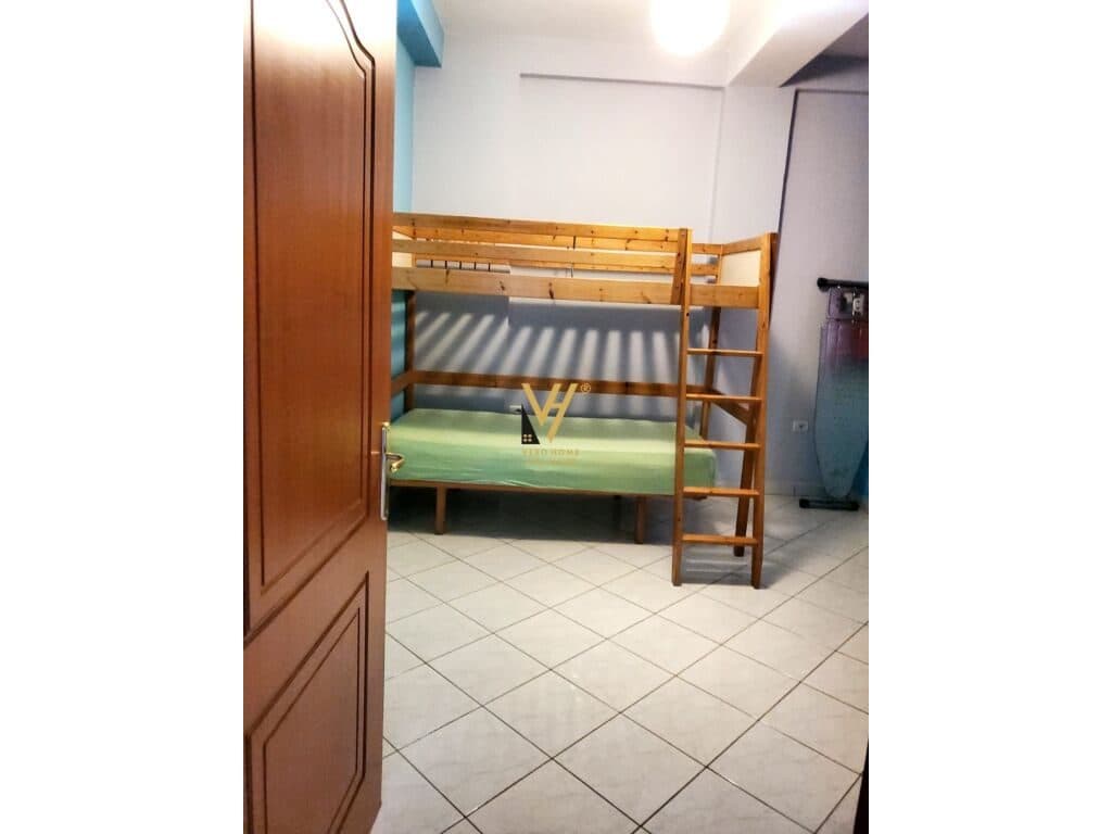 Jepet Apartament 3+1+ballkon me qera ne Selite 150 m2 3