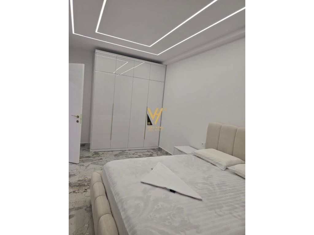 JEPET APARTAMENT 1+1+BLK ME QIRA NE PASKUQAN 50.000 LEKE 4