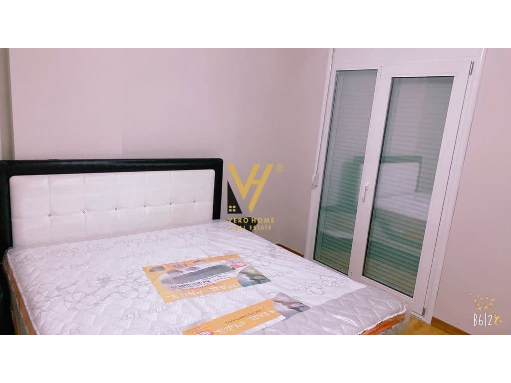 JEPET APARTAMENT 2+1+2+BLK ME QERA TE KTHESA E KAMZES 55.000 LEKE 3