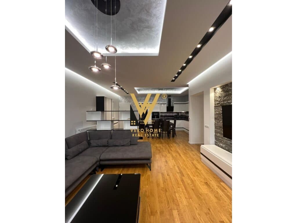 SHITET APARTAMENT 2+1+2BLK TE KOPSHTI BOTANIK 260.000 EURO