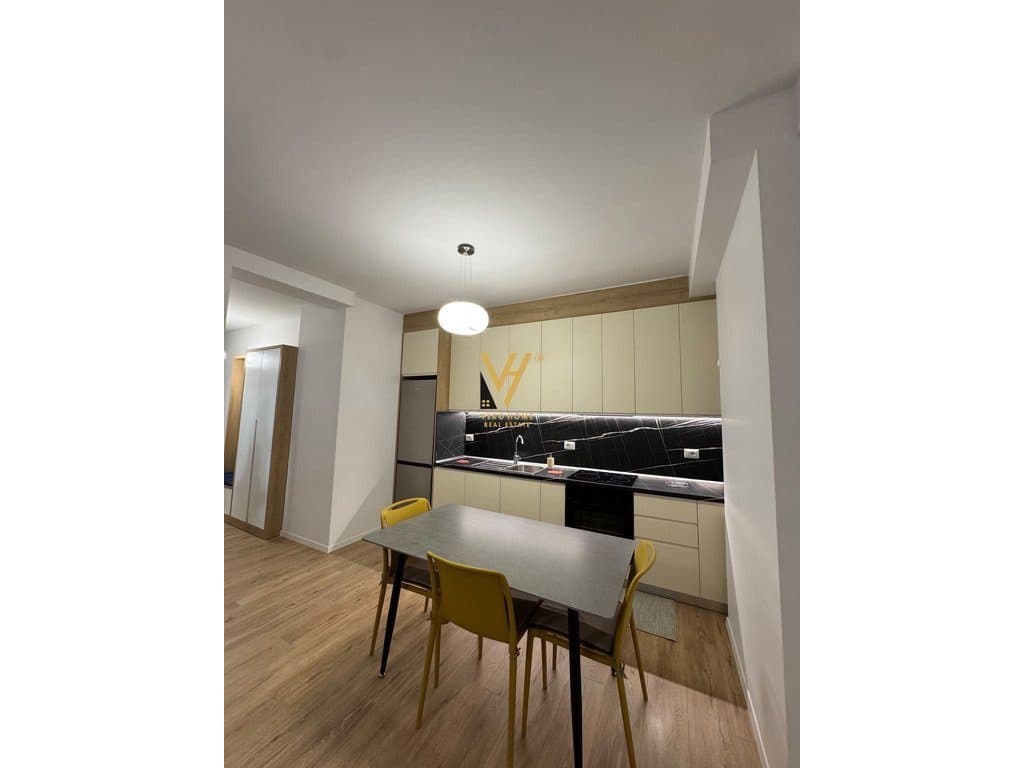 JEPET APARTAMENT 1+1+BLK ME QERA TE 21 DHJETORI 70.000 LEKE 2