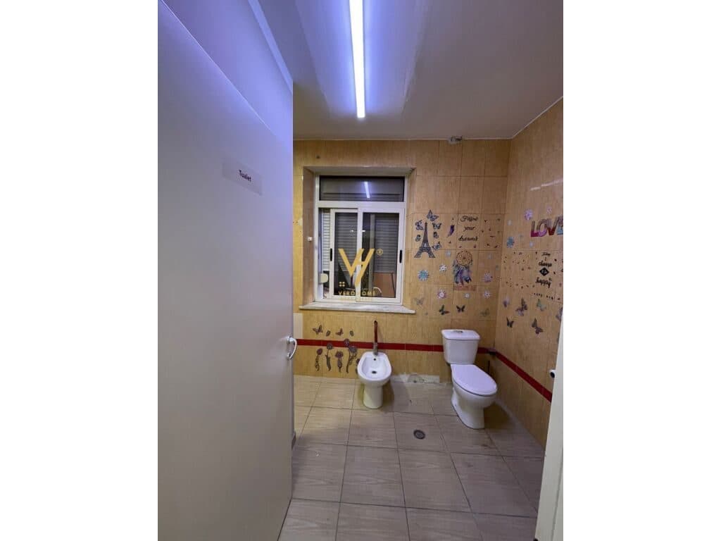 Jepet Zyre me qera ne Bllok 140 m2 4