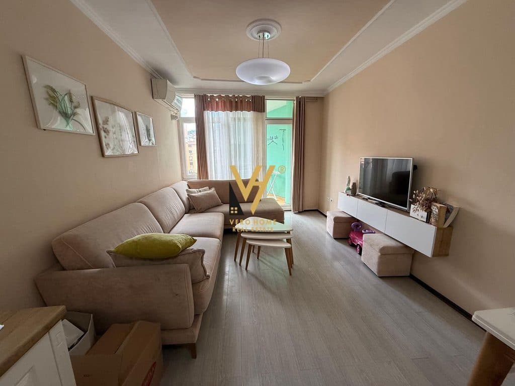 JEPET APARTAMENT 2+1+BLK ME QIRA TE KOMUNA E PARISIT 75.000 LEKE