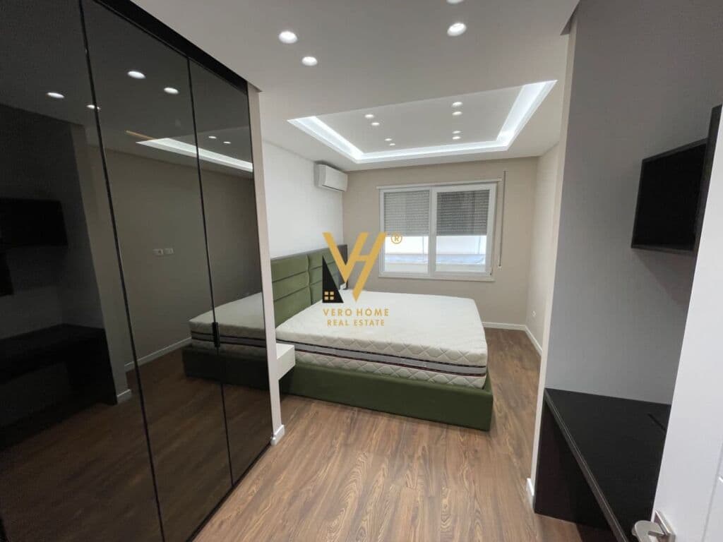 Jepet Apartament 2+1 me qera te Komuna e Parisit 90 m2 3