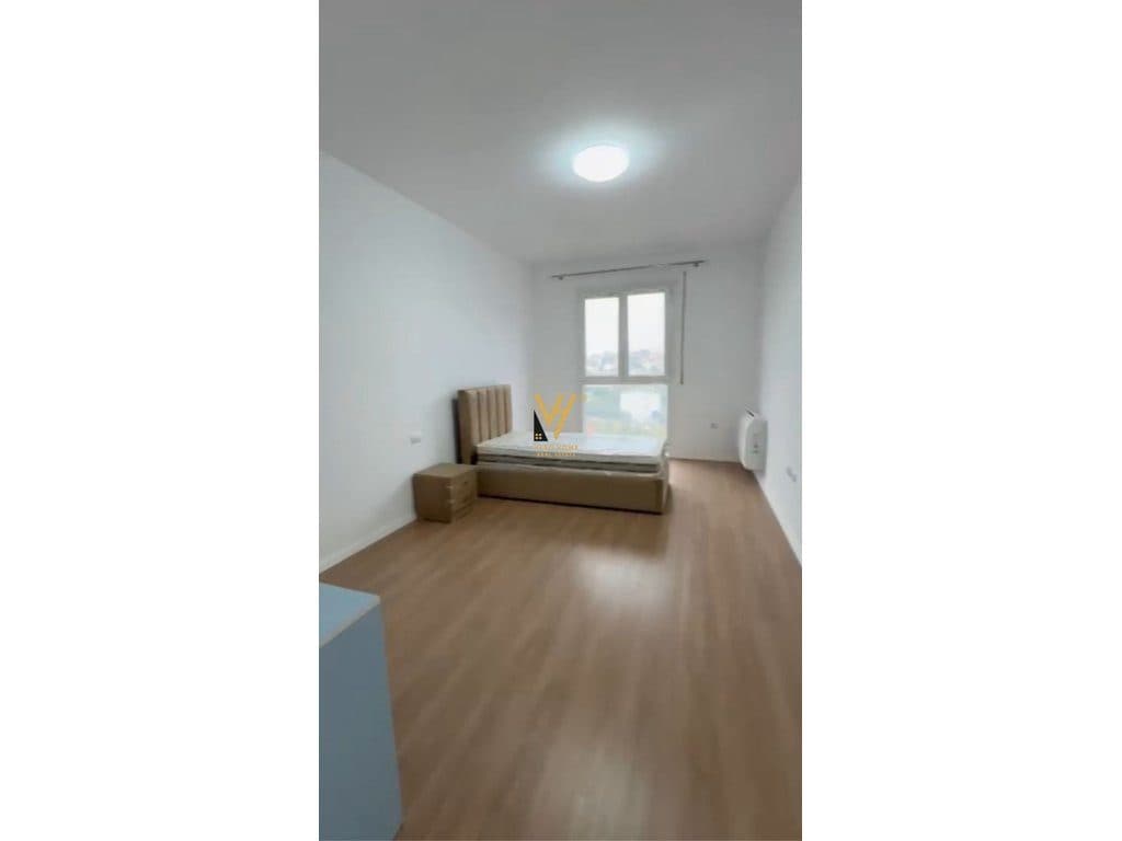 JEPET APARTAMENT 3+1+BLK ME QERA NE PASKUQAN 50.000 LEKE 3