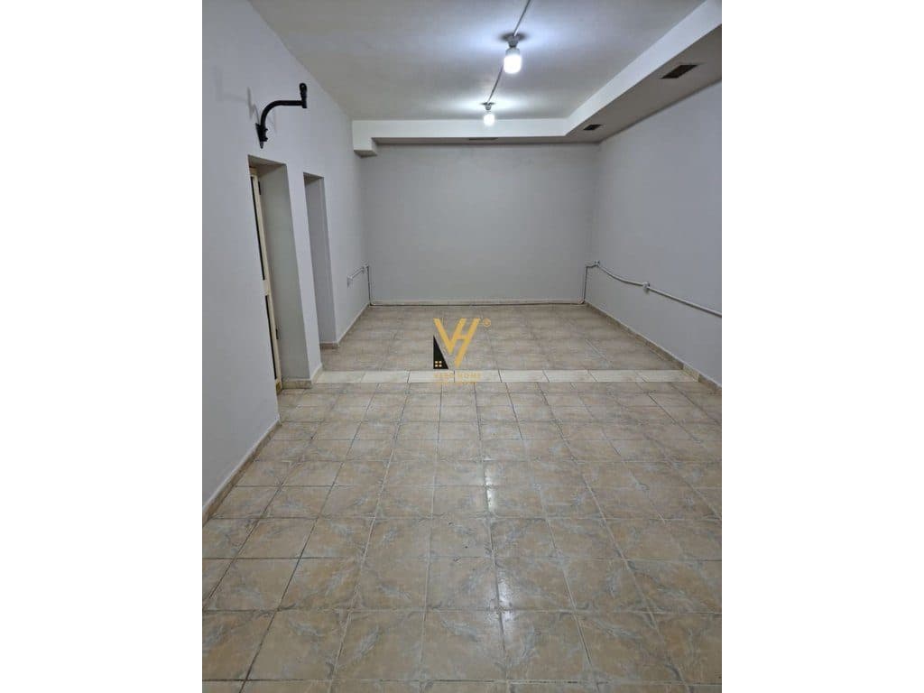 SHITET MAGAZINE 300 M2 NE SELITE 360.000 EURO