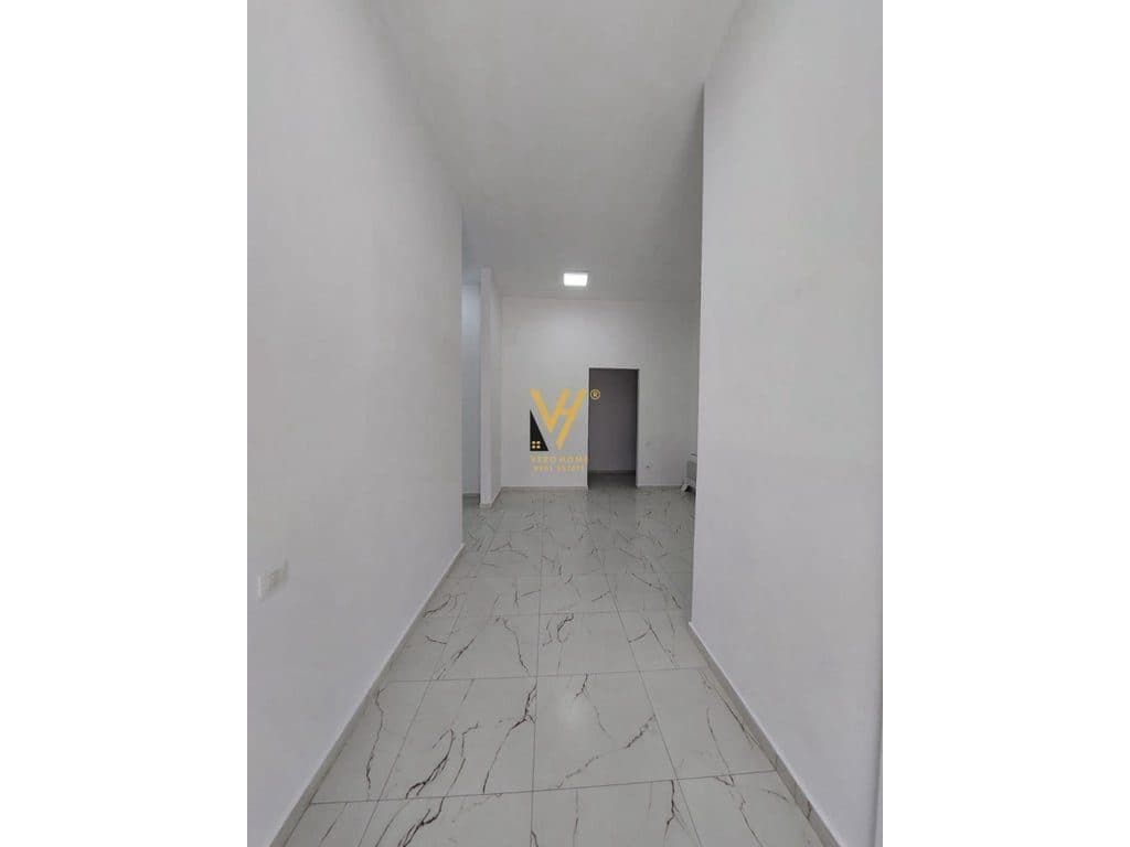 JEPET APARTAMENT 2+1+BLK ME QERA TE DONIKA CENTER 850 EURO 2
